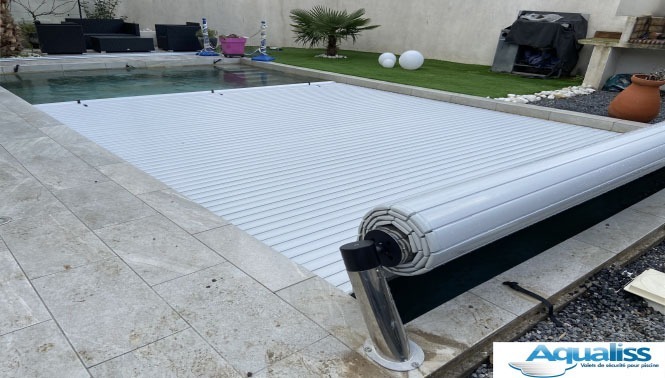 volet de piscine inox